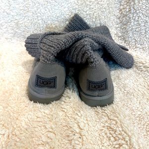 Authentic UGG grey knit sweater boots size 8